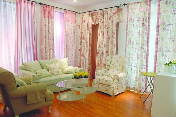 开窗帘店需要多少钱？